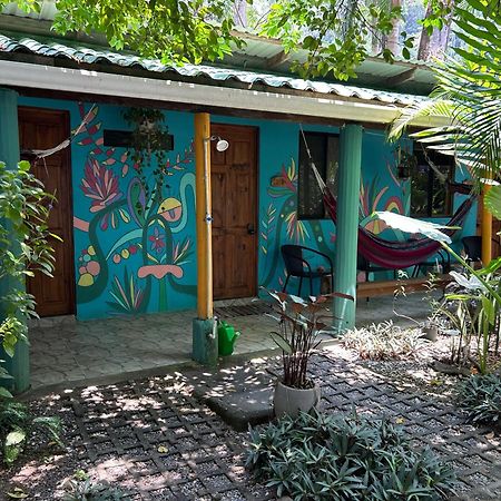 Boutique Rooms River Front At La Junta Dominical Kültér fotó